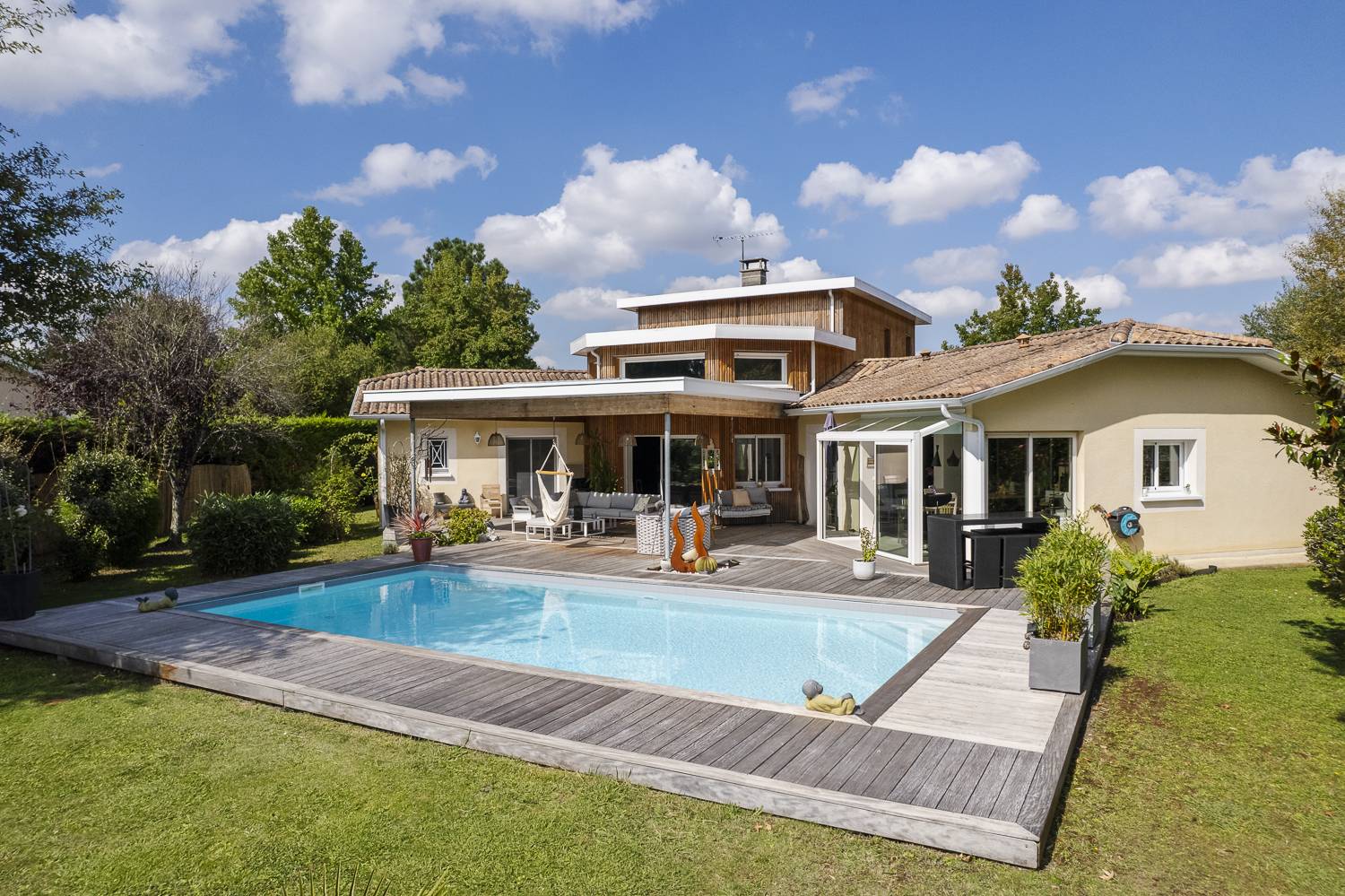 RECHERCHE CESTAS MAISON GRAND JARDIN PISCINE