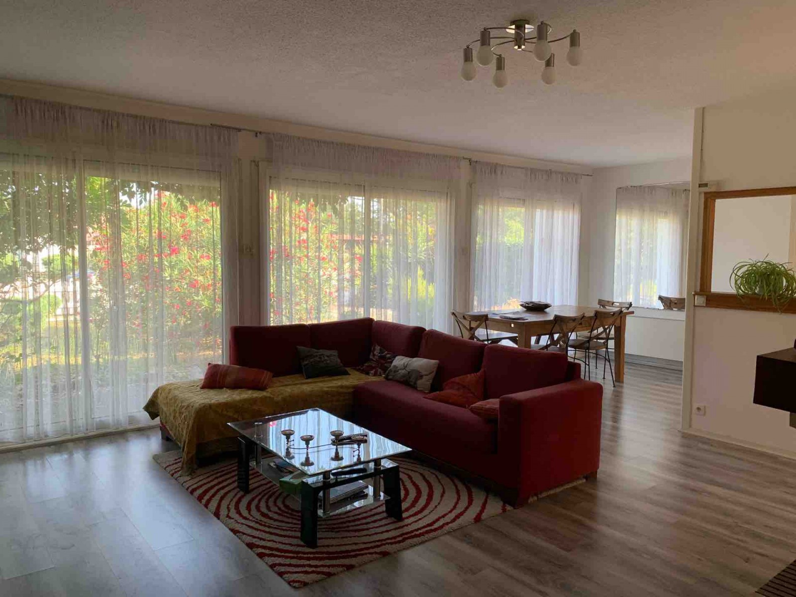 Maison de plain-pied CESTAS GAZINET  117m² avec 3 chambres, bureau et parcelle de 1057m²