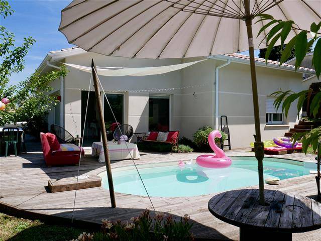 maison contemporaine, avec piscine à Cestas