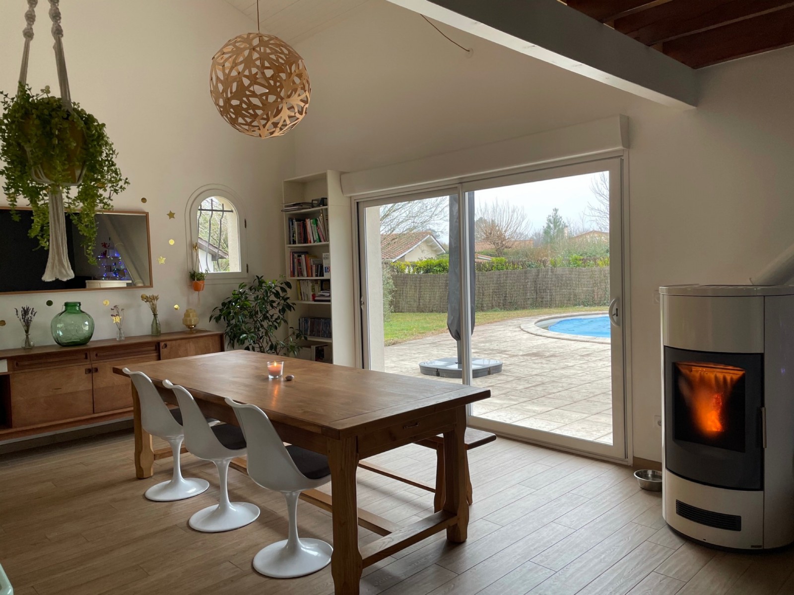 Maison landaise d'environ 190m² CESTAS Réjouit, 5 chambres, piscine et 1843m² de parcelle