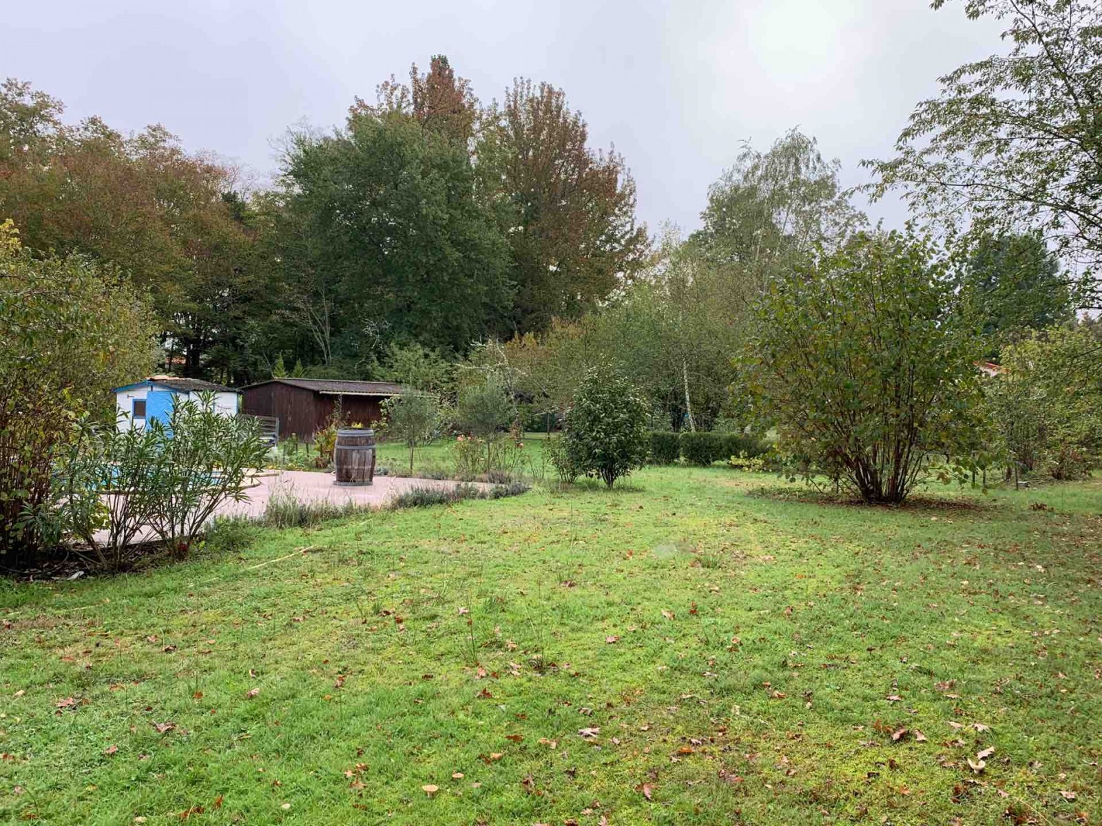 maison de plain pied et grand jardin de 2896m² 