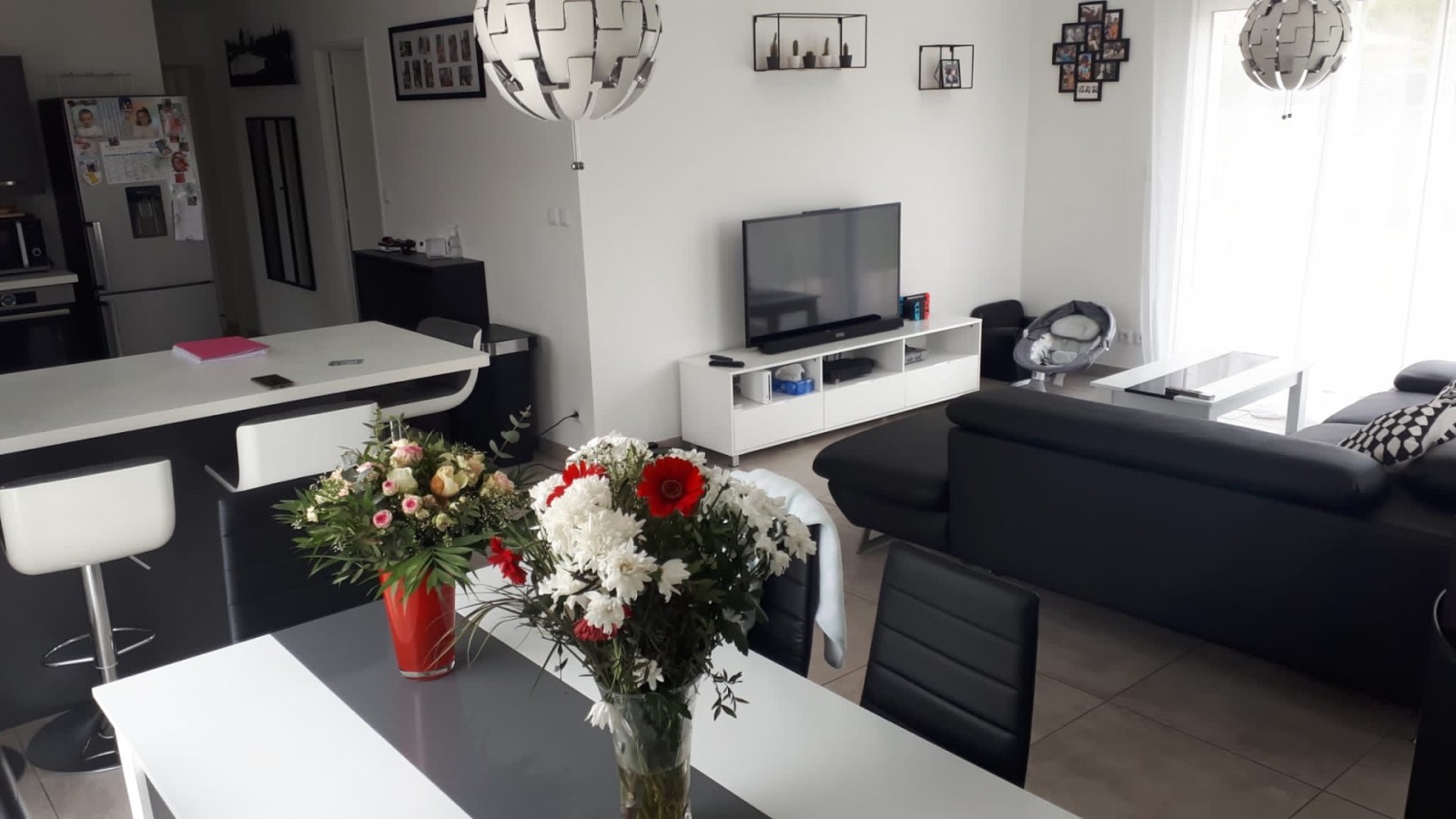 Maison traditionnelle de plain pied de 103m² avec 4 chambres sur 905m²