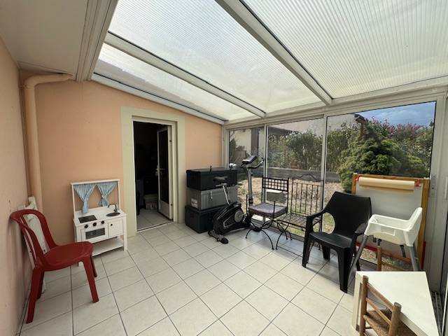 Maison de plain pied avec jardin