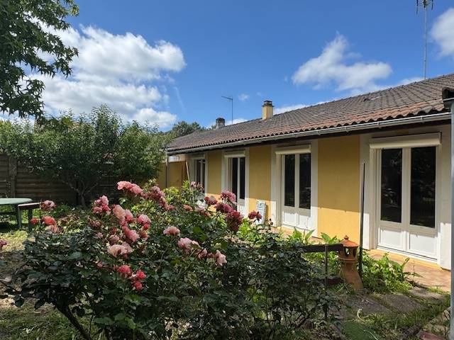 CESTAS GAZINET maison plain pied mitoyenne 4 chambres jardin et garage