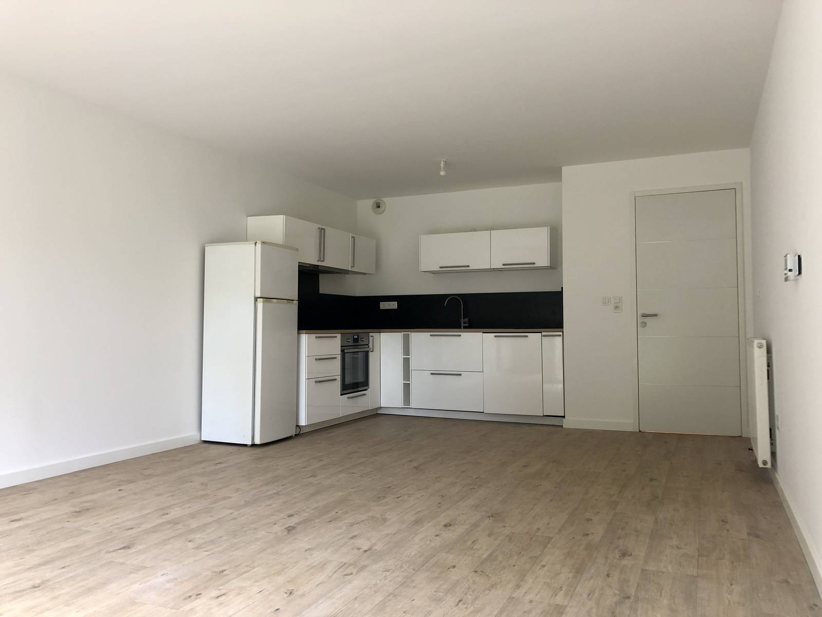 MAISON CUISINE OUVERTE AMENAGEE ET EQUIPEE CANEJAN