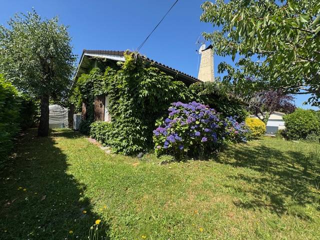 CESTAS maison individuelle de plain-pied de 93m² avec 2 chambres, jardin et garage