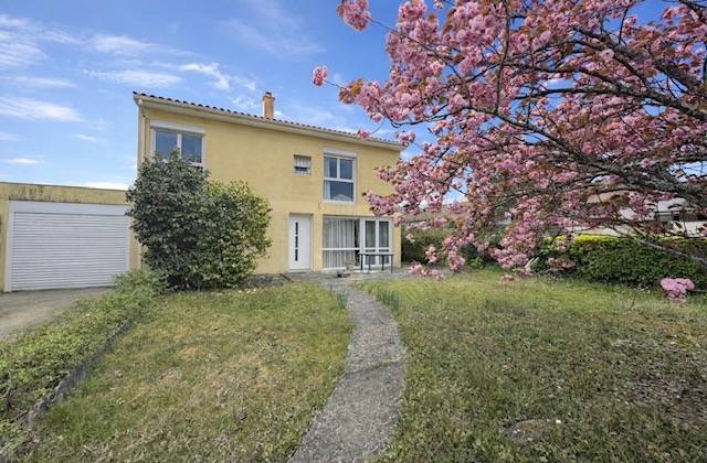 Maison 5 pièces 250 m² · à Pessac · 250 m² · 363 000 €