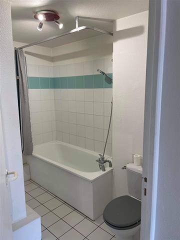 BORDEAUX, T2 34.39m² avec parking privé et sécurisé