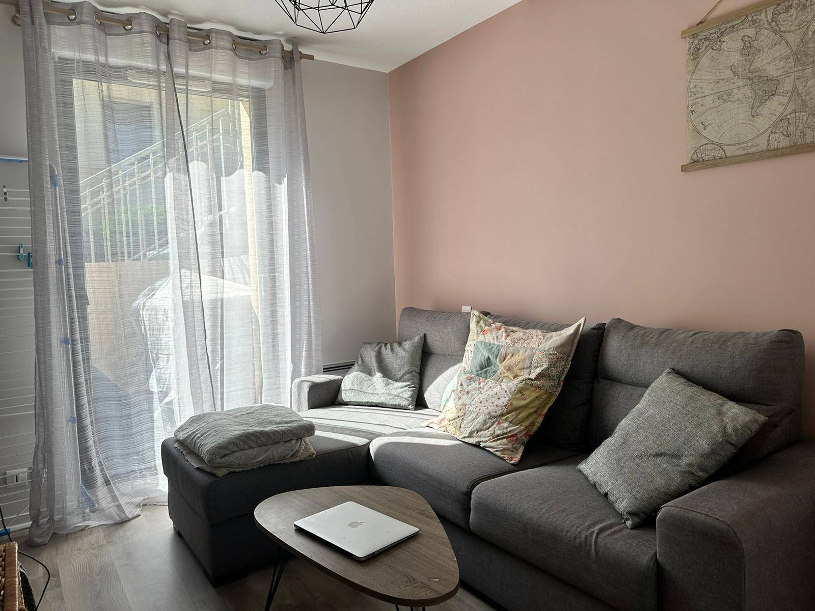 GRADIGNAN limite PESSAC appartement T3, 2 chambres en RDC avec jardin