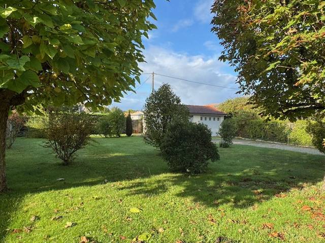 Cestas Gazinet, maison de plain pied, 3 chambres avec jardin et garage de 35m²