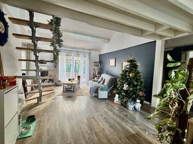 MAISON DE PLEIN PIED SUR CANEJAN