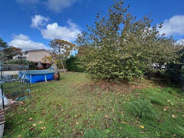 CESTAS gazinet, maison 3 chambres avec grand garage sur 625m² de jardin