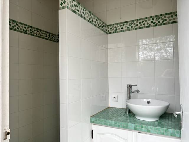 GRADIGNAN, maison plain-pied 97m², 2 chambres et parcelle de 478m²