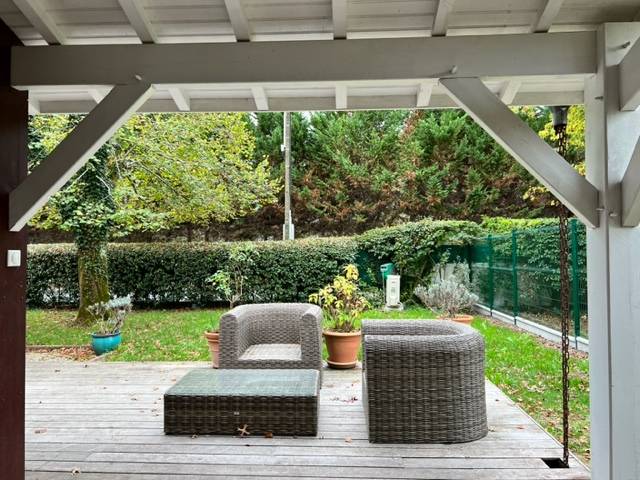 GRADIGNAN, maison plain-pied 97m², 2 chambres et parcelle de 478m²