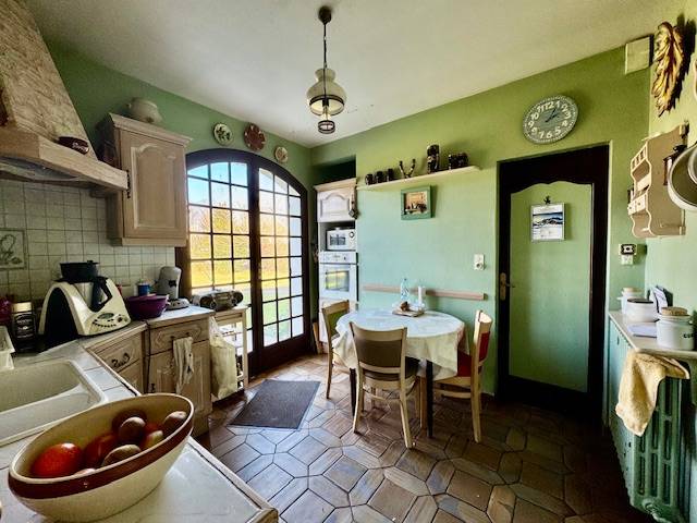 A vendre maison avec piscine sur Cestas : 4 chambres sur 3570m² de jardin