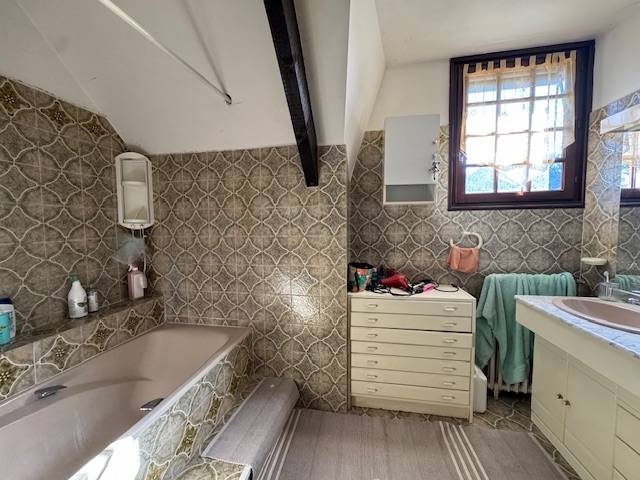 A vendre maison avec piscine sur Cestas : 4 chambres sur 3570m² de jardin