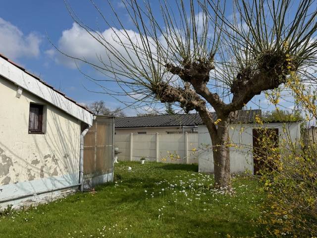 LEOGNAN, maison individuelle de plain-pied  3 chambres sur 1241m²