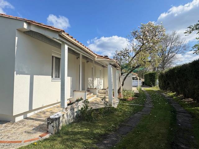 Maison avec 4 chambre sur Cestas sur 852m² de jardin avec garage