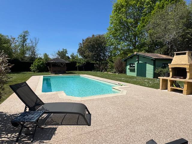 maison 5 chambres avex piscine