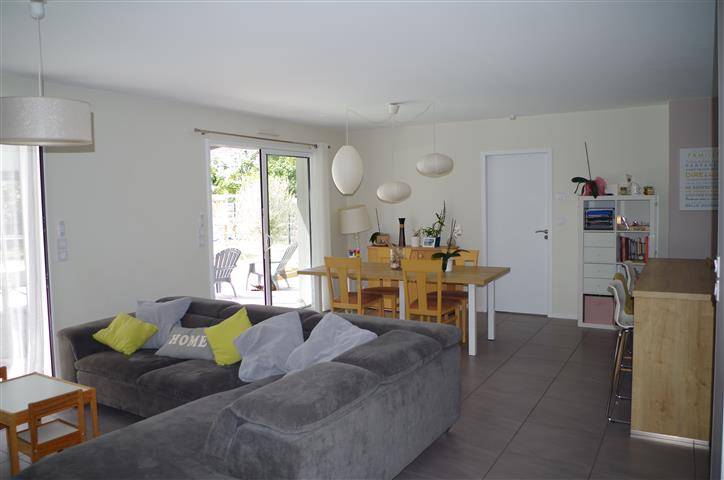 maison 3 chambres et un bureau