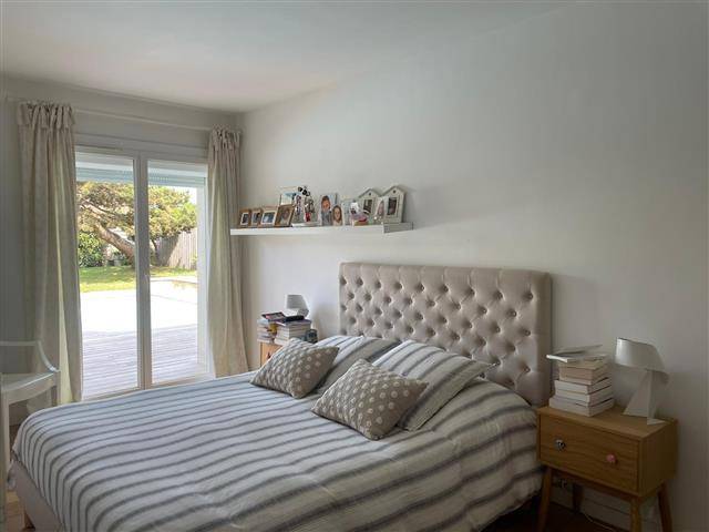 CESTAS Gazinet, maison de plain-pied 120m², 4 chambres, piscine et dépendance