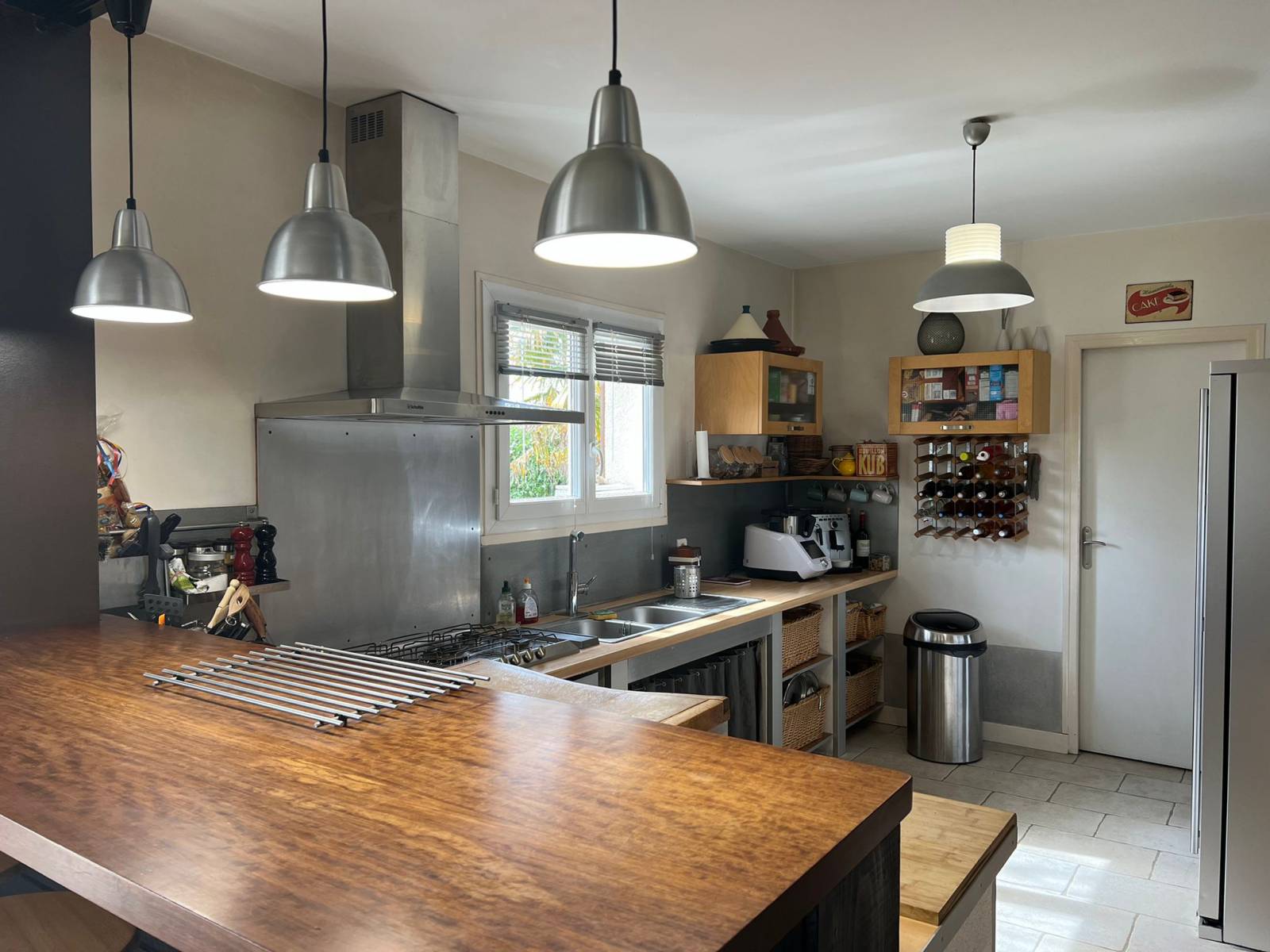 MAISON CESTAS BOURG, MAISON DE 147M² 4 CHAMBRES SUR BELLE PARCELLE DE 961M²