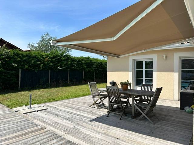 CANEJAN, Jolie maison plain pied, 3 chambres et un bureau, garage, piscine