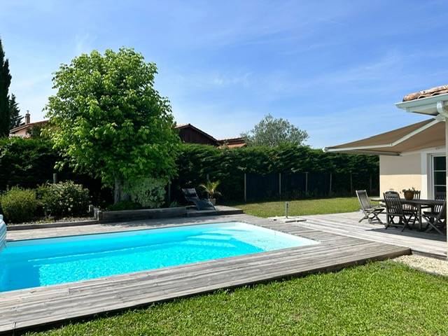 CANEJAN, Jolie maison plain pied, 3 chambres et un bureau, garage, piscine