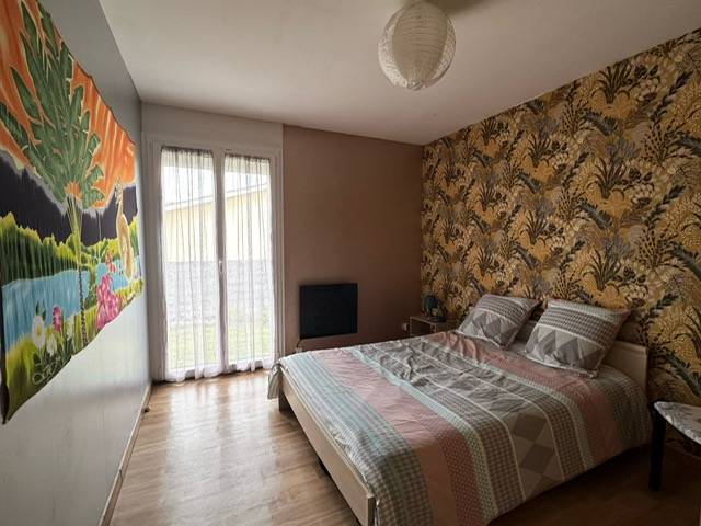 Maison avec 4 chambre sur Cestas sur 852m² de jardin avec garage