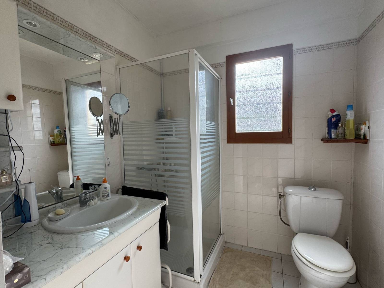 CESTAS bourg, maison individuelle de plain-pied de 130m² avec 5 chambres, jardin et garage