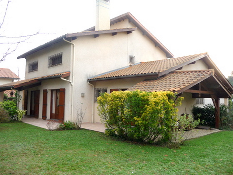 Maison 205m², 5 chambres sur 845m² GRADIGNAN CENTRE