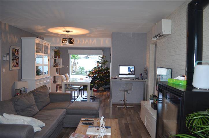 Maison de plain-pied d'environ 96m² , 3 chambres, 403m² de terrain à PESSAC Alouette