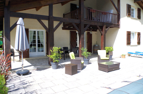 Maison 235m², 5 chambres sur  2133M² avec piscine CESTAS REJOUIT