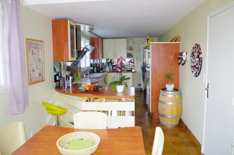 Maison 235m², 5 chambres sur  2133M² avec piscine CESTAS REJOUIT