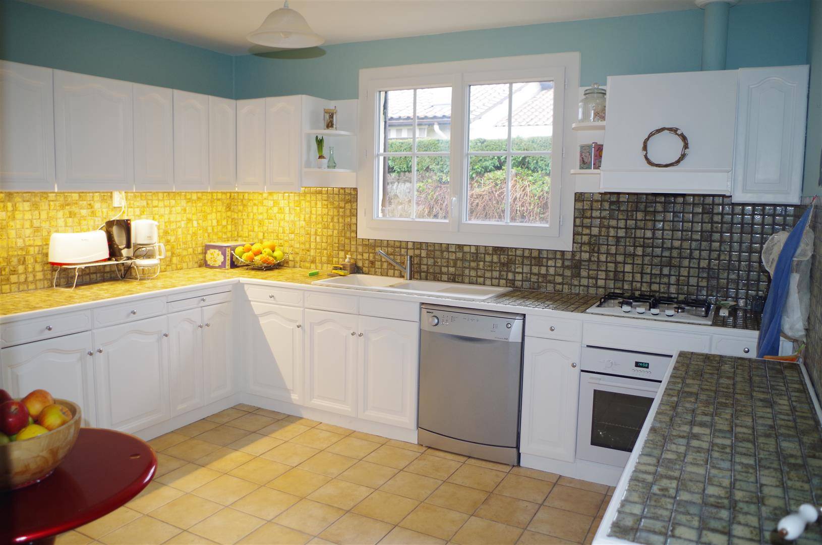 maison avec grande cuisine proche loegnan