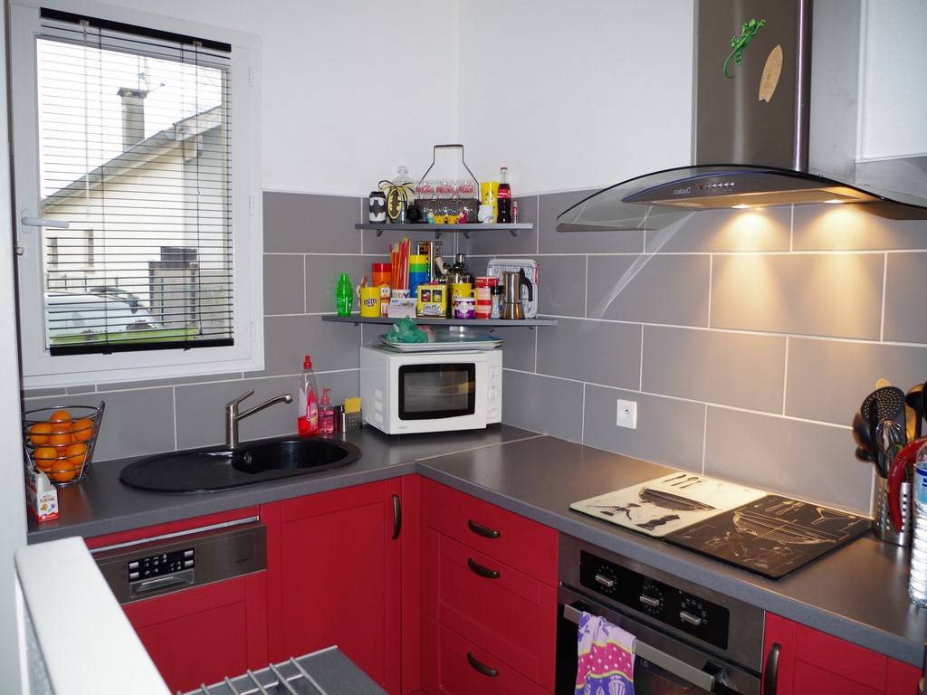 Maison de ville, 60m², 2 chambres, jardin, 2 places de parking CESTAS GAZINET