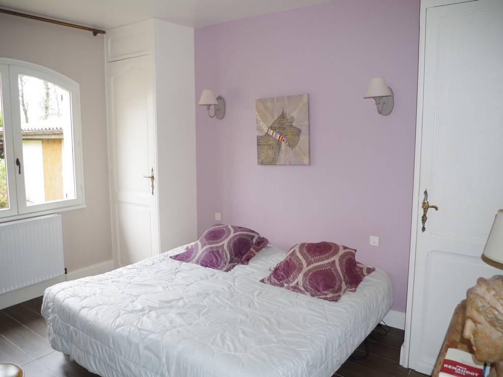 Maison 145m², 5 chambres avec garage sur 1411m² avec piscine CESTAS BOURG