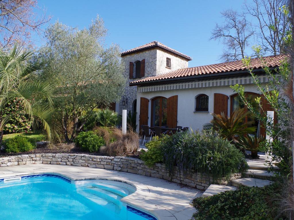 maison avec piscine à découvrir sur cestas