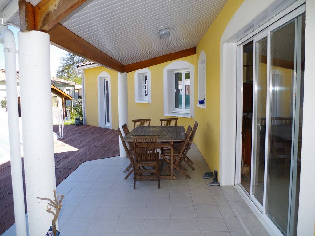 belle maison avec patio a découvrir sur pessac toctoucau