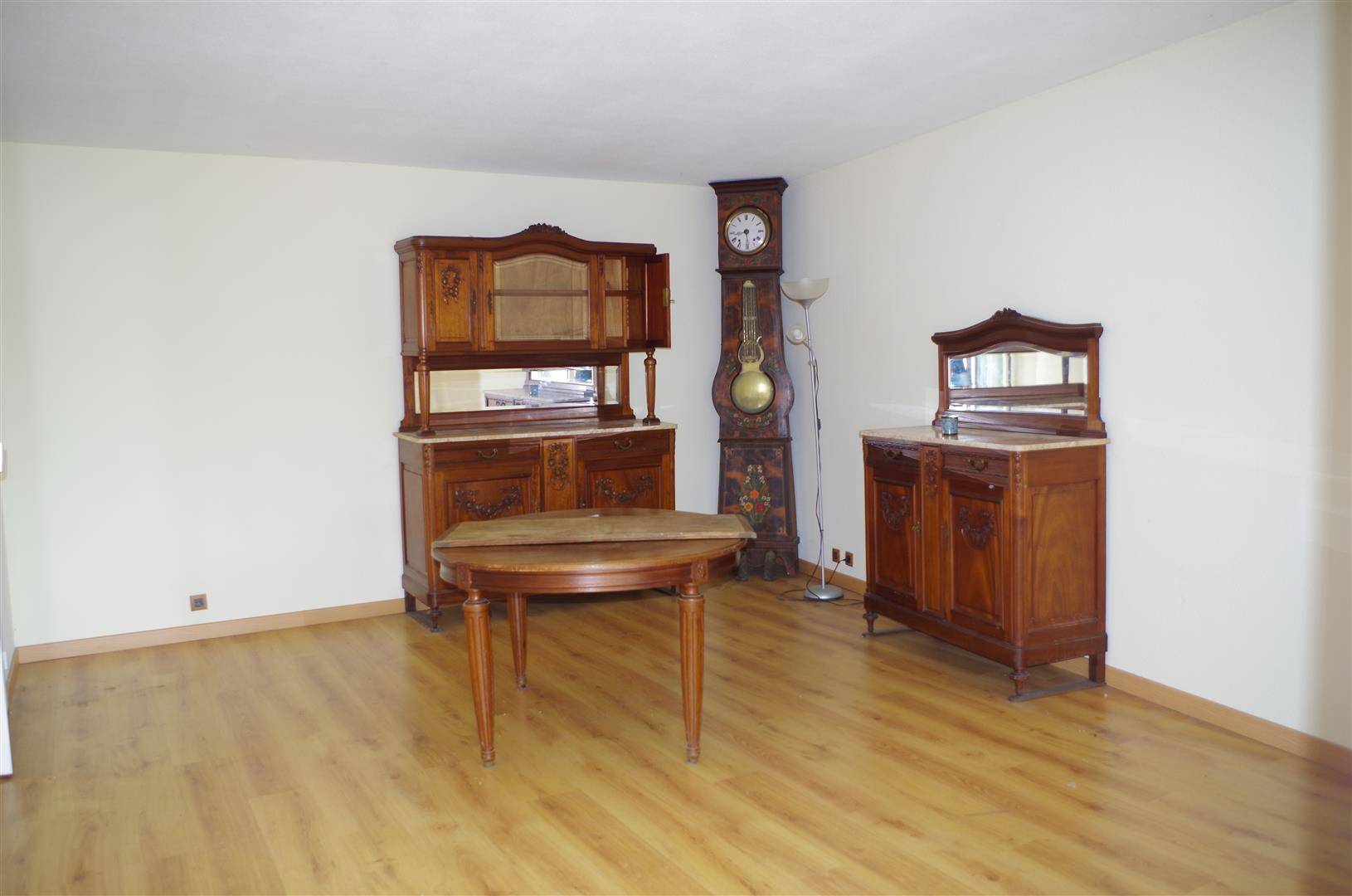 PESSAC: Appartement T2 de 45m² environ