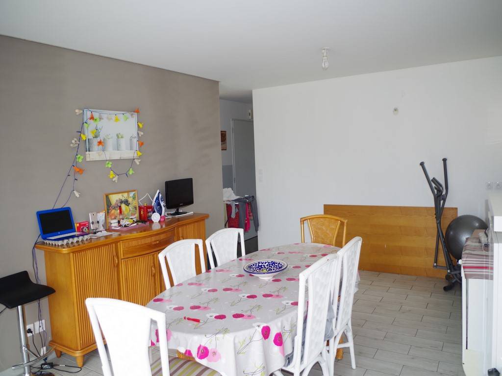 Maison plain pied, 116m², 3 chambres et bureau sur 651m² sur GRADIGNAN