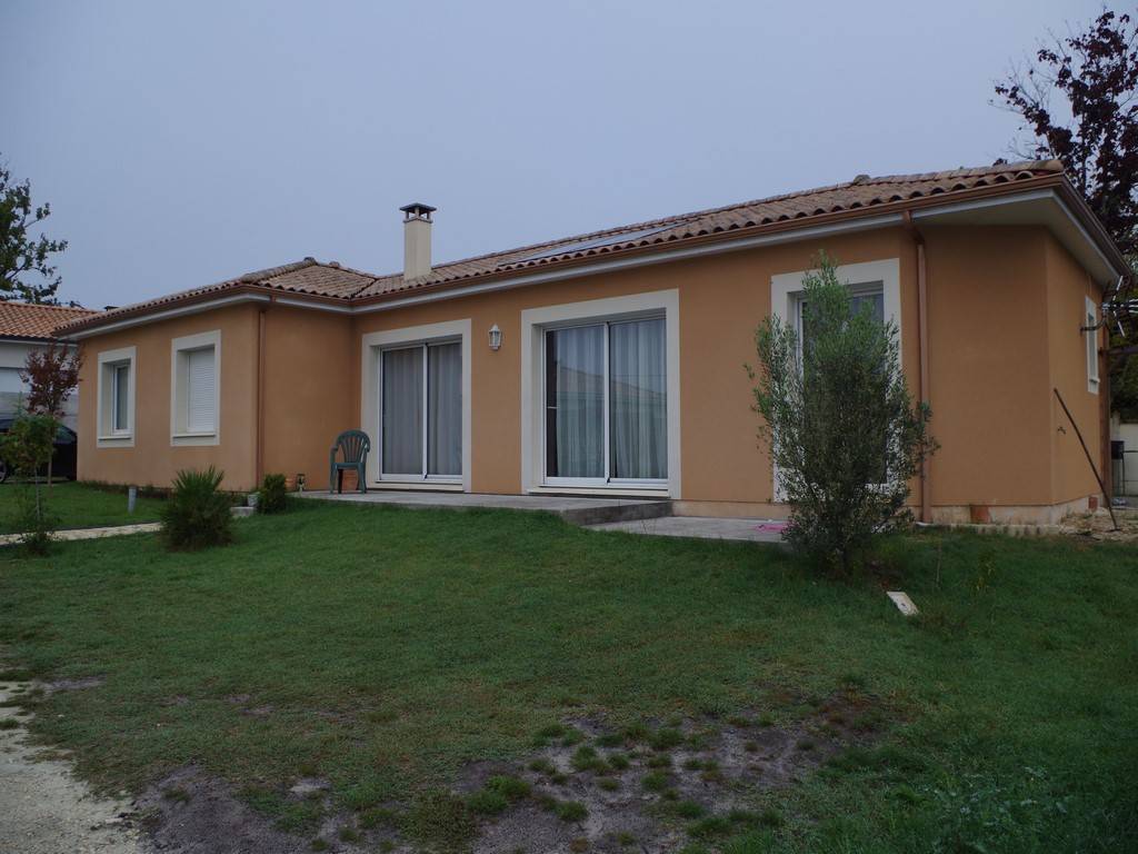 Maison plain pied, 116m², 3 chambres et bureau sur 651m² sur GRADIGNAN