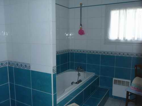 Maison plain pied 3 chambres mezzanine garage 1473m² de terrain Cestas réjouit