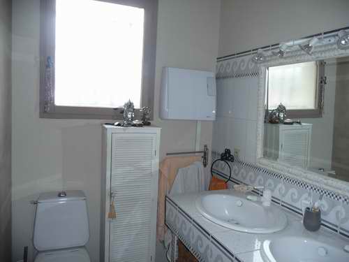 MAISON A ETAGE 5 CHAMBRES CANEJAN BOURG