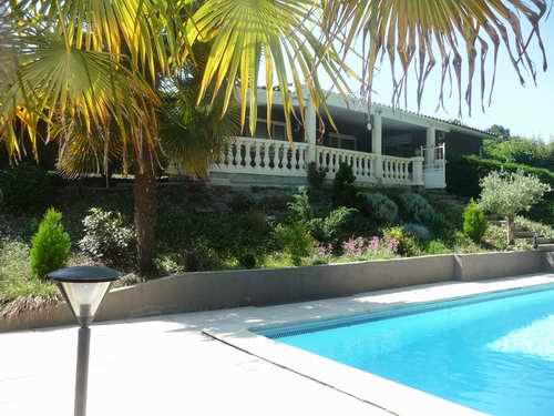 Maison 122m², 4 chambres sur  870m² avec piscine CESTAS bourg