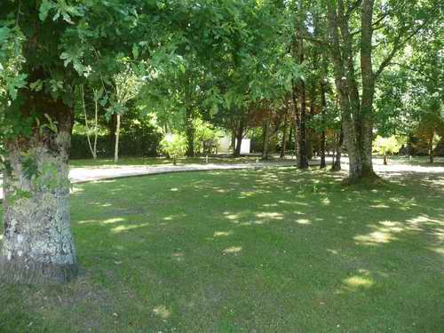 MAISON PLAIN PIED 188M², 5 CHAMBRES, 3000M² DE TERRAIN CESTAS REJOUIT