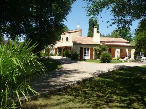 MAISON PLAIN PIED 188M², 5 CHAMBRES, 3000M² DE TERRAIN CESTAS REJOUIT