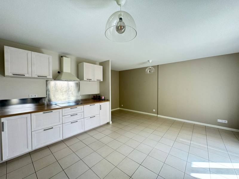 A VENDRE APPARTEMENT T3 CESTAS BOURG