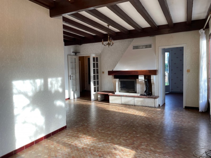 CESTAS PIERROTON, maison de plain-pied de 92m², 2 chambres, bureau, garage et parcelle de 551m²