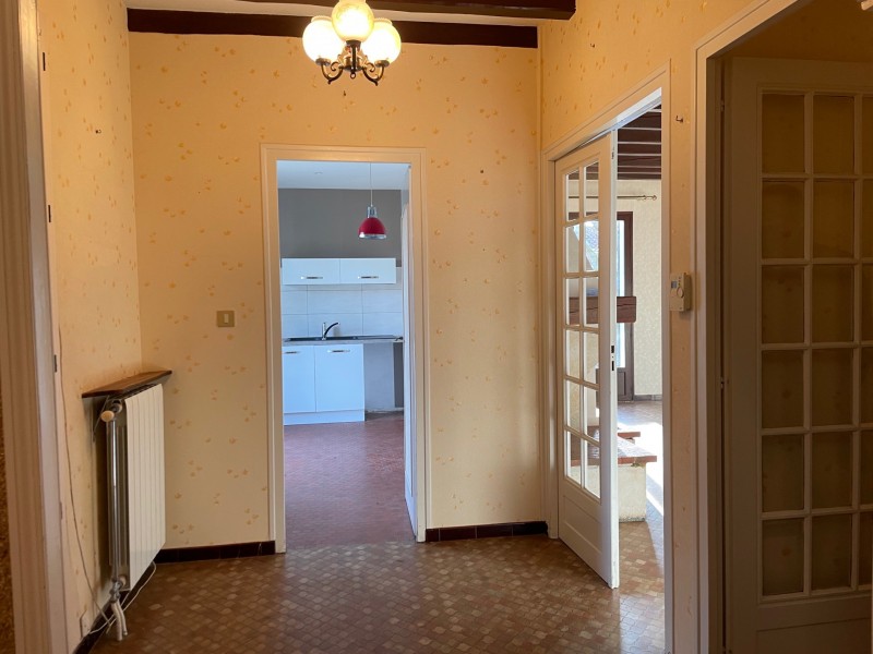 CESTAS PIERROTON, maison de plain-pied de 92m², 2 chambres, bureau, garage et parcelle de 551m²